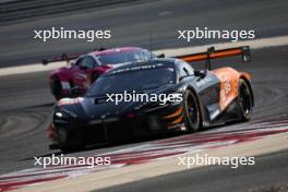 Joshua Caygill (GBR) / Nicolas Pino (CHL) / Marino Sato (JPN) #95 United Autosports McLaren 720S LMGT3 Evo. 31.10.2024. FIA World Endurance Championship, Round 8, Eight Hours of Bahrain, Sakhir, Bahrain, Thursday.